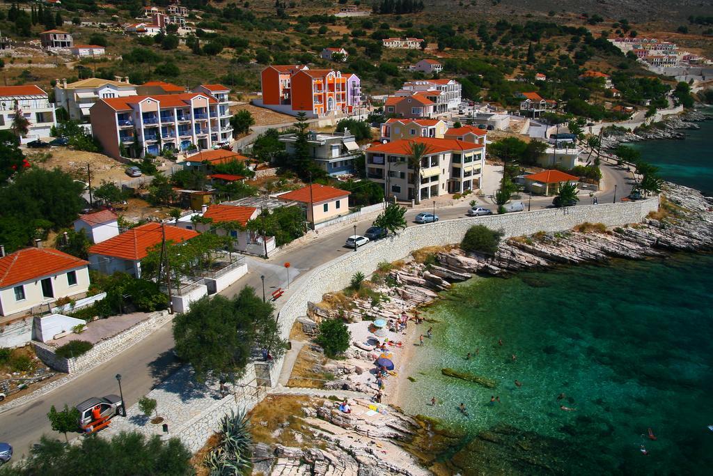 Olive Bay Hotel Agia Efimia Exterior photo