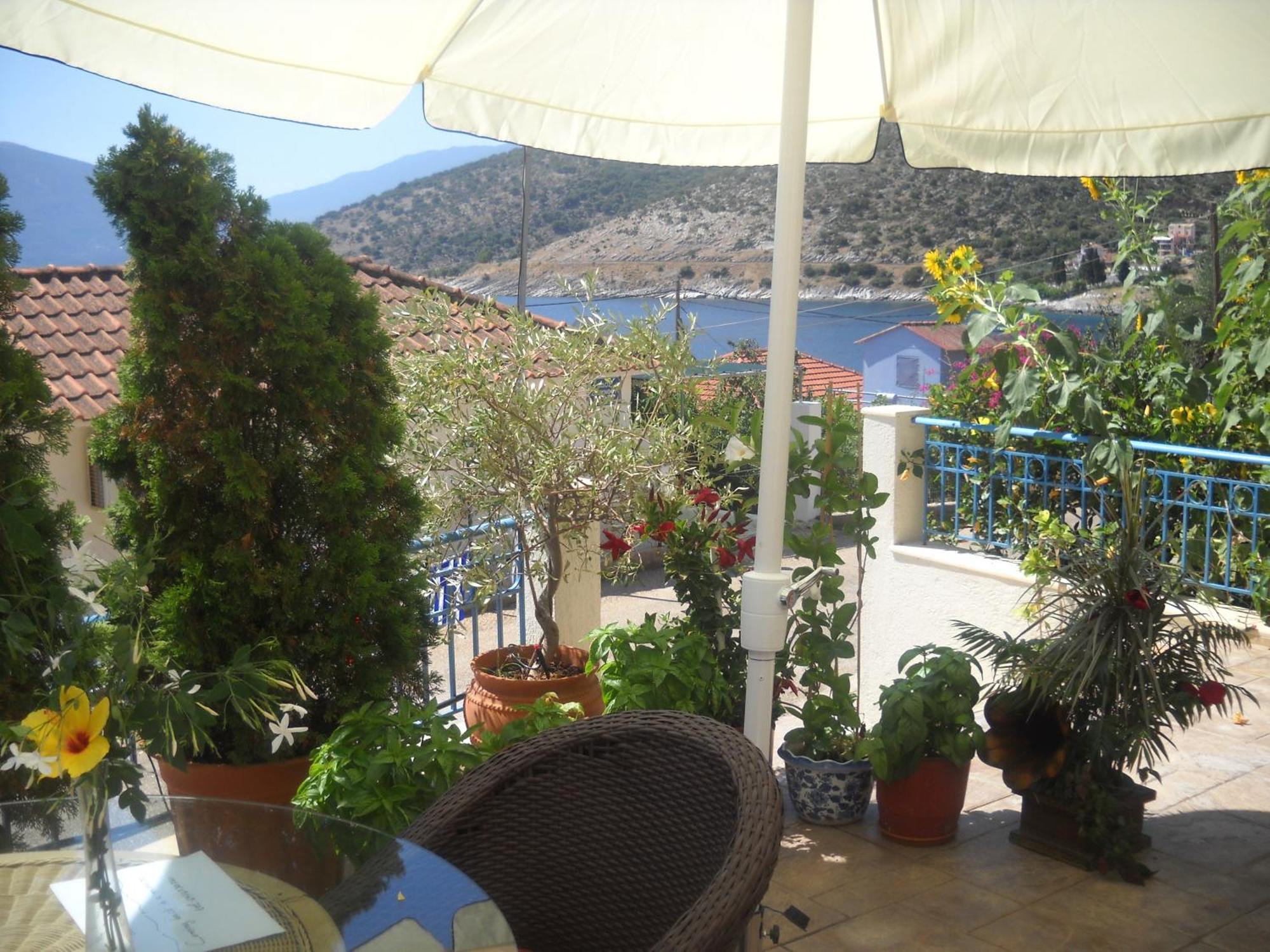 Olive Bay Hotel Agia Efimia Exterior photo